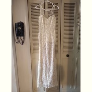 Lulu's floor length ivory dress in XS, EUC!